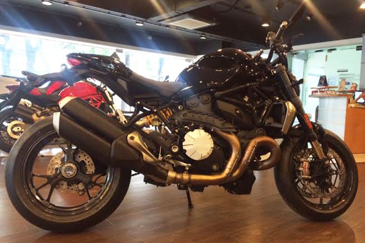 Ducati Monster 1200R se co gia gan 1 ty dong tai VN-Hinh-2